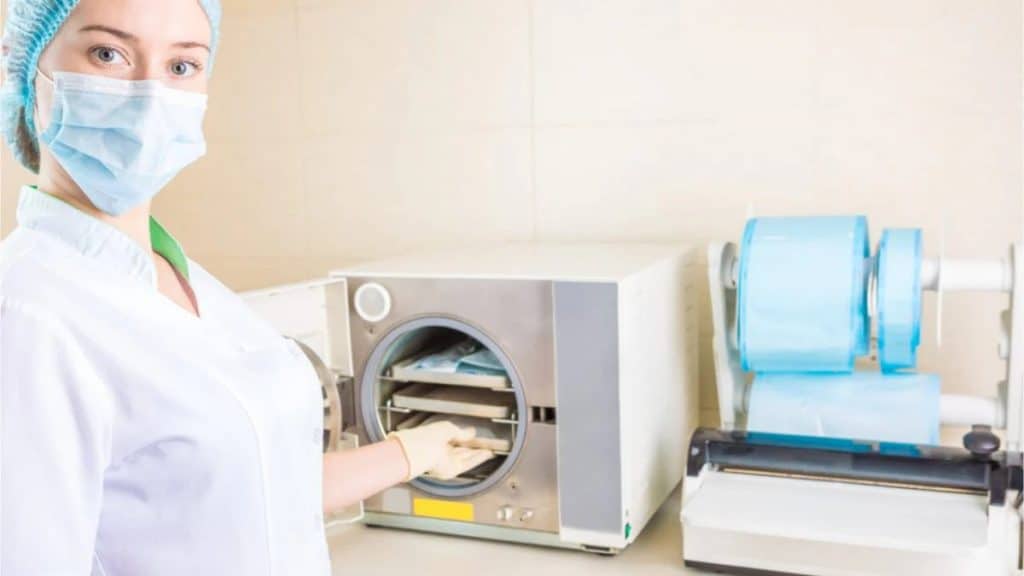 اتوکلاو دندانپزشکی چیست و چرا ضروری است؟