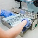 چگونه از دستگاه پک استریل به درستی استفاده کنیم؟