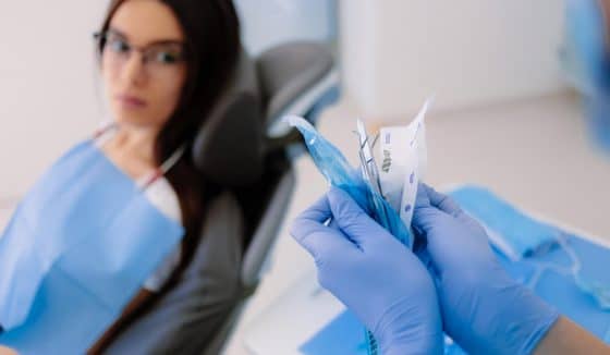 استانداردهای بهداشت در دندانپزشکی و نقش دستگاه پک استریل استانداردهای بهداشت در دندانپزشکی و نقش دستگاه پک استریل